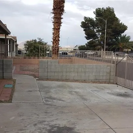 Image 5 - 1929 Evelyn Ave, Henderson, Nevada, 89011 - House for sale