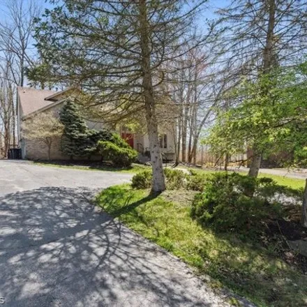 Image 3 - 7164 Nottingham Court, West Bloomfield Township, MI 48322, USA - House for sale