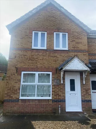 Rent this 3 bed duplex on Tulip Road in Scunthorpe, DN15 6BW