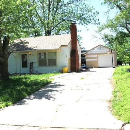 Buy this 3 bed house on 899 Ash Street in Marion, KS 66861