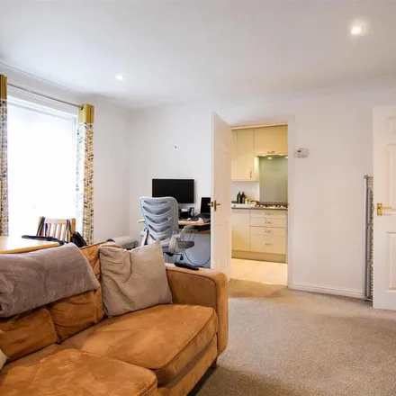 Rent this 1 bed apartment on 9 Baldock Way in Cambridge, CB1 7UU