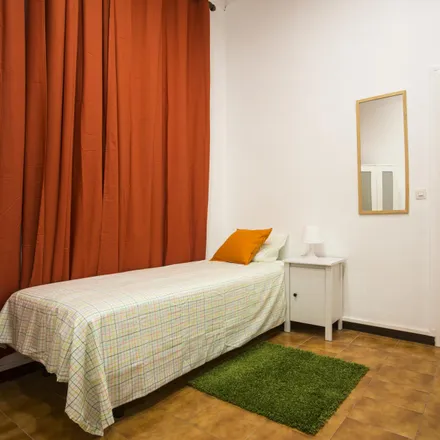 Rent this 6 bed room on Carrer de València in 222, 08001 Barcelona