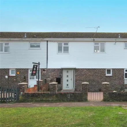 Buy this 4 bed townhouse on Brent Close in Witham, CM8 1TJ
