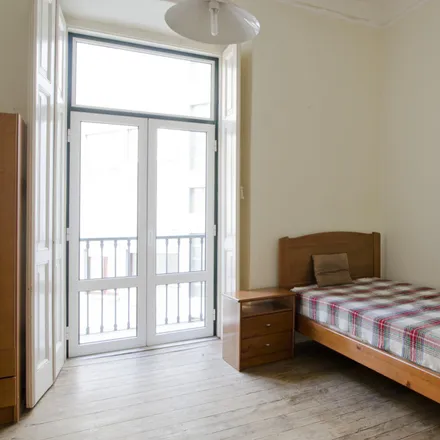 Rent this 4 bed room on Rua do Conde de Redondo 2A-2D in 1150-105 Lisbon, Portugal