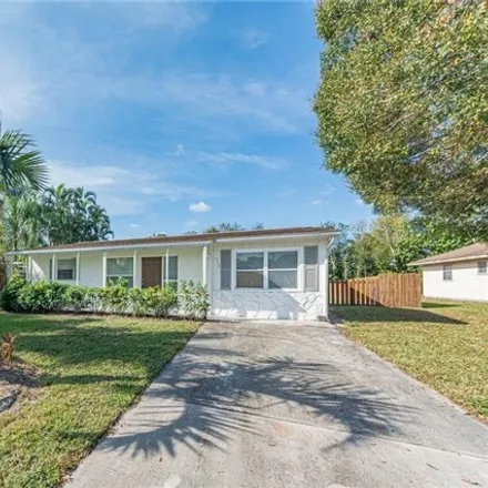 Rent this 3 bed house on 937 37th Avenue in Indian River County, FL 32960