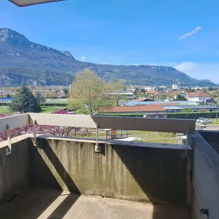 Rent this 1 bed apartment on 9 Allée Pasteur in 38130 Échirolles, France