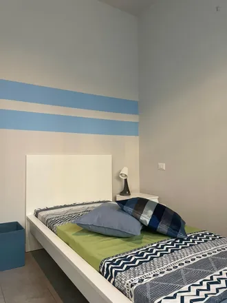 Rent this 2 bed room on Il piccolo sogno in Viale Sarca, 20162 Milan MI
