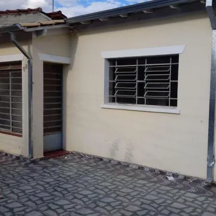 Rent this 2 bed house on Rua José Maria Lamaneres in Botafogo, Campinas - SP