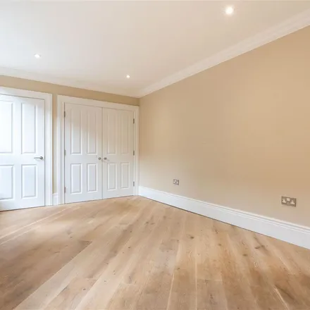 Rent this 2 bed apartment on Quaker Meeting House in West Avenue, Newcastle upon Tyne