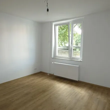 Rent this 3 bed apartment on Thielenplatz 1 in 45147 Essen, Germany