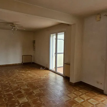 Image 7 - 2 Rue Diane de Poitiers, 07000 Privas, France - Apartment for rent