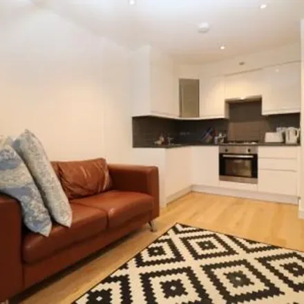 Image 1 - 41 Regina Road, London, N4 3PS, United Kingdom - Apartment for rent