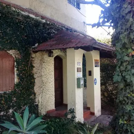 Buy this 6 bed house on Universidad Nacional de Quilmes in Roque Sáenz Peña 352, Bernal Este