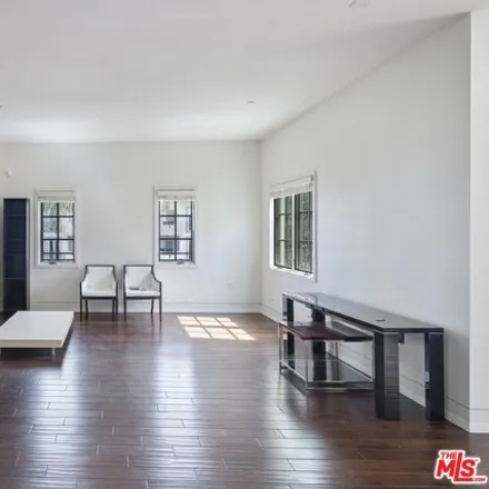 Image 7 - 2251 South Hamilton Drive, Beverly Hills, CA 90211, USA - Townhouse for rent