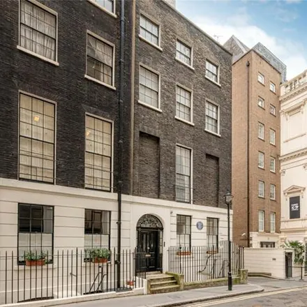 Rent this 5 bed townhouse on Herman Melville in Craven Street, London