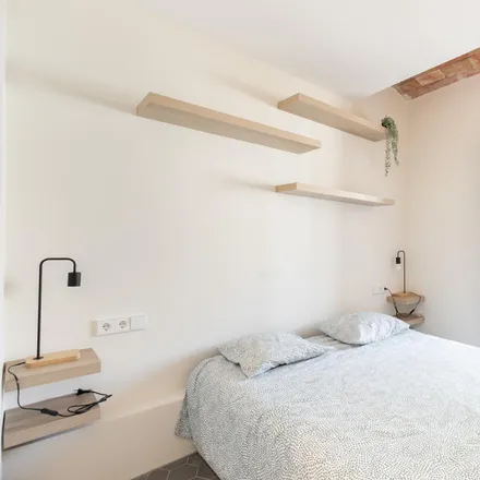 Rent this 1 bed apartment on Carrer del Consell de Cent in 7, 08001 Barcelona