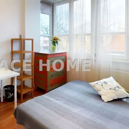 Buy this 4 bed apartment on Urzędnicza in Królewska, 30-074 Krakow