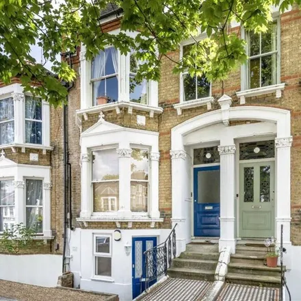 Rent this 1 bed apartment on 167 Waller Road in London, SE14 5LX