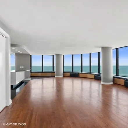 Image 6 - Lake Point Tower, 505 North Lake Shore Drive, Chicago, IL 60611, USA - House for rent