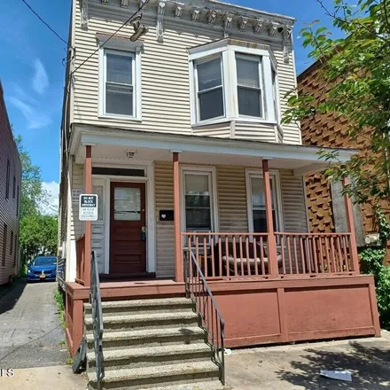 Buy this 4 bed duplex on 261 Ontario Street in City of Albany, NY 12203