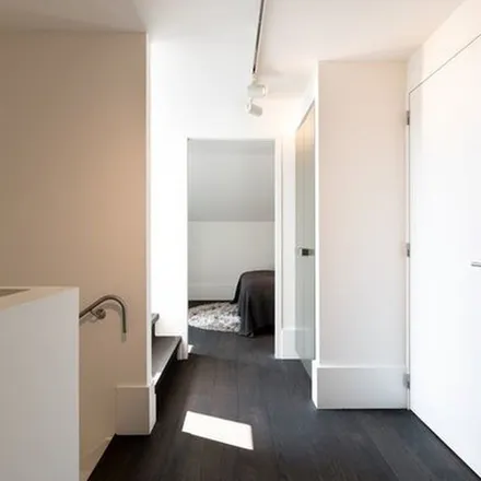 Rent this 4 bed apartment on Govert Flinckstraat 120A in 1072 EM Amsterdam, Netherlands