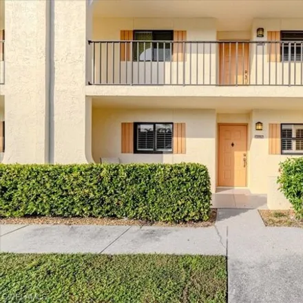 Image 1 - 11953 Kelly Road, Royal Point at Majestic Palms, Iona, FL 33908, USA - Condo for sale