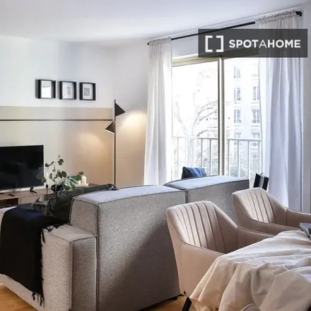 Image 8 - 33 Rue de Clignancourt, 75018 Paris, France - Apartment for rent