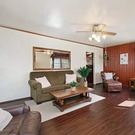 Image 2 - 246 Elm Avenue, Imperial Beach, CA 91932, USA - House for rent