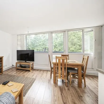 Image 2 - Johns Place, Clark Street, St. George in the East, London, E1 2HD, United Kingdom - Apartment for sale