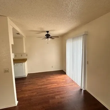 Image 3 - 2135 Woodberry Avenue, Hemet, CA 92544, USA - Apartment for rent