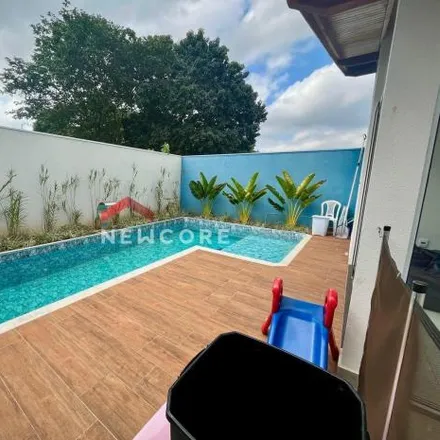 Buy this 3 bed house on Rua dos Girassóis in Residencial Primavera, Piratininga - SP