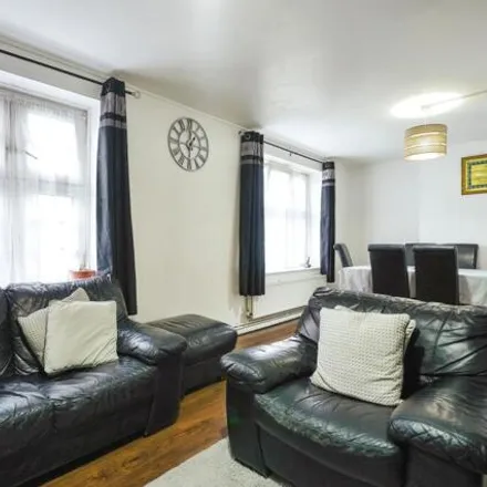 Buy this 4 bed apartment on Gosling House in Cable Street, St. George in the East