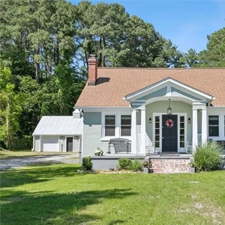 Buy this 3 bed house on 282 Circle Drive in Motorun, Mathews County