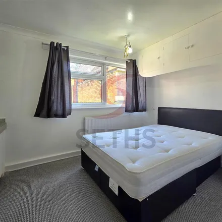 Image 7 - The Albany, 240-242 London Road, Leicester, LE2 1RH, United Kingdom - Apartment for rent