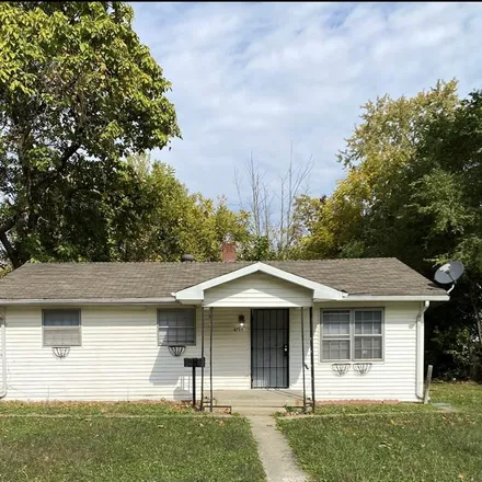 Rent this 3 bed house on 4724 East 30th Street in Indianapolis, IN 46218