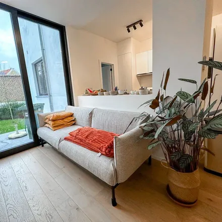 Rent this 2 bed apartment on Sportstraat 313 in 9000 Ghent, Belgium