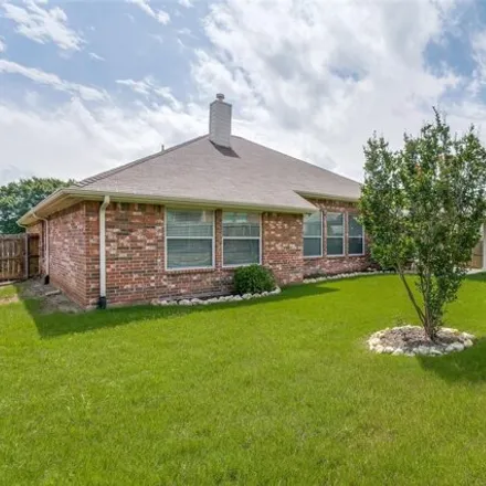 Image 3 - 8209 Grayson Way, Watauga, Texas, 76148 - House for sale