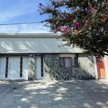 Buy this 2 bed house on Mancuso in Calle 26 2105, Rufino de Elizalde