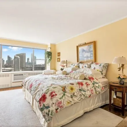Image 6 - 6 Riverview Terrace, New York, NY 10022, USA - Apartment for sale