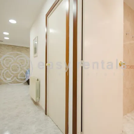 Image 5 - Carrer de Sales i Ferré, 55, 08041 Barcelona, Spain - Apartment for rent