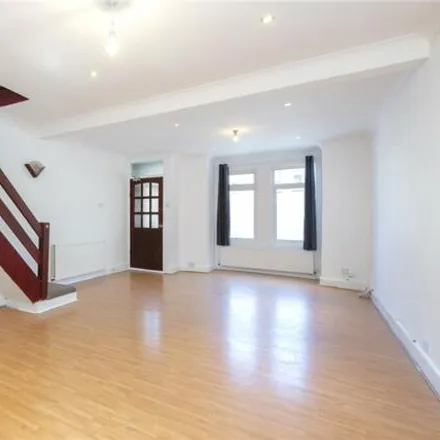 Image 7 - 5 Chaucer Road, London, E17 4BE, United Kingdom - Townhouse for sale