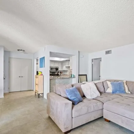 Image 7 - 2067 Normandy Ct, Palm Springs, California, 92264 - Condo for sale