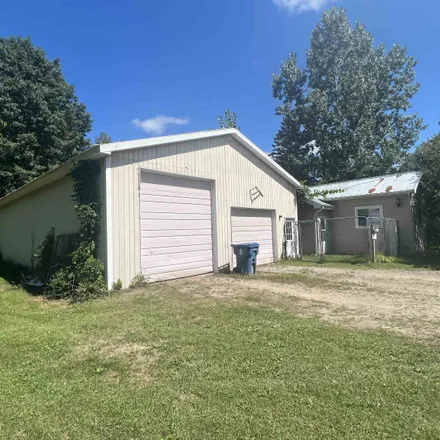 Buy this 2 bed house on 3286 Coolidge Road in Beaverton Township, MI 48612