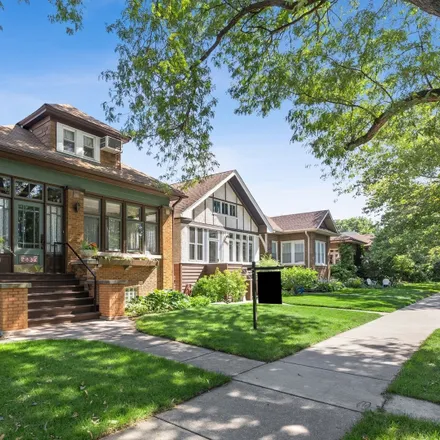 Image 1 - 2806 West Eastwood Avenue, Chicago, IL 60625, USA - House for sale