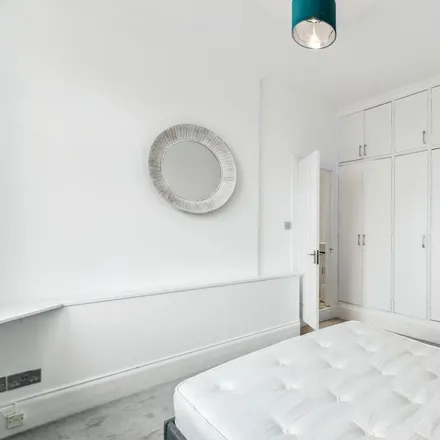 Image 3 - Portman Mansions, Chiltern Street, London, W1U 5AL, United Kingdom - Apartment for rent