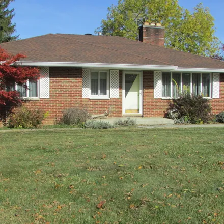 Buy this 3 bed house on 2986 Alkire Road in Columbus, OH 43223