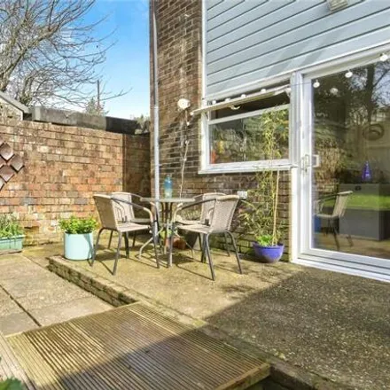 Image 9 - Ashey Close, Binstead, PO33 2UT, United Kingdom - House for sale