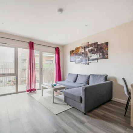 Buy this 1 bed apartment on unnamed road in London, NW7 1SX