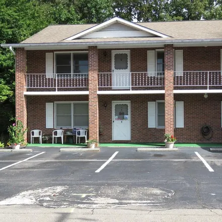 Buy this 2 bed condo on 44 White Oak Street in Franklin, NC 28734