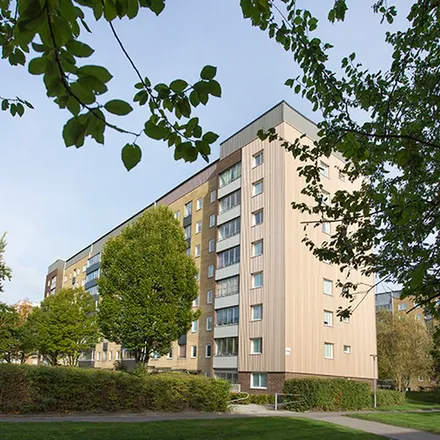 Rent this 2 bed apartment on Gånglåtsvägen 33 in 215 79 Malmo, Sweden